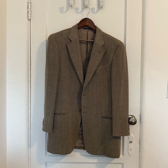 Vintage men’s Armani Blazer Suit Jacket in Tan- 42R